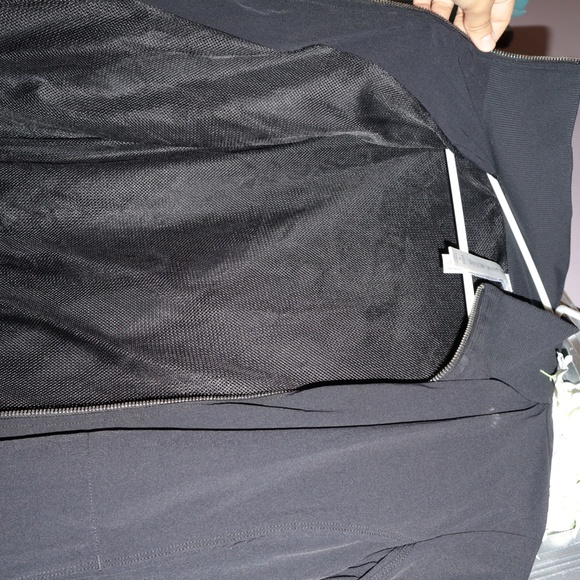 LORNA JANE JACKET - Picture 5 of 5